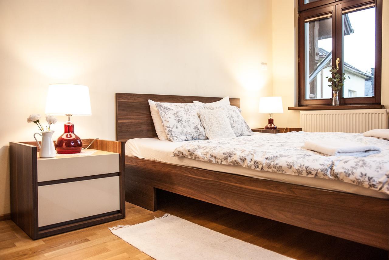 Gimnazjalna 5 - Apartamenty I Pokoje W Centrum Zakopanego Esterno foto