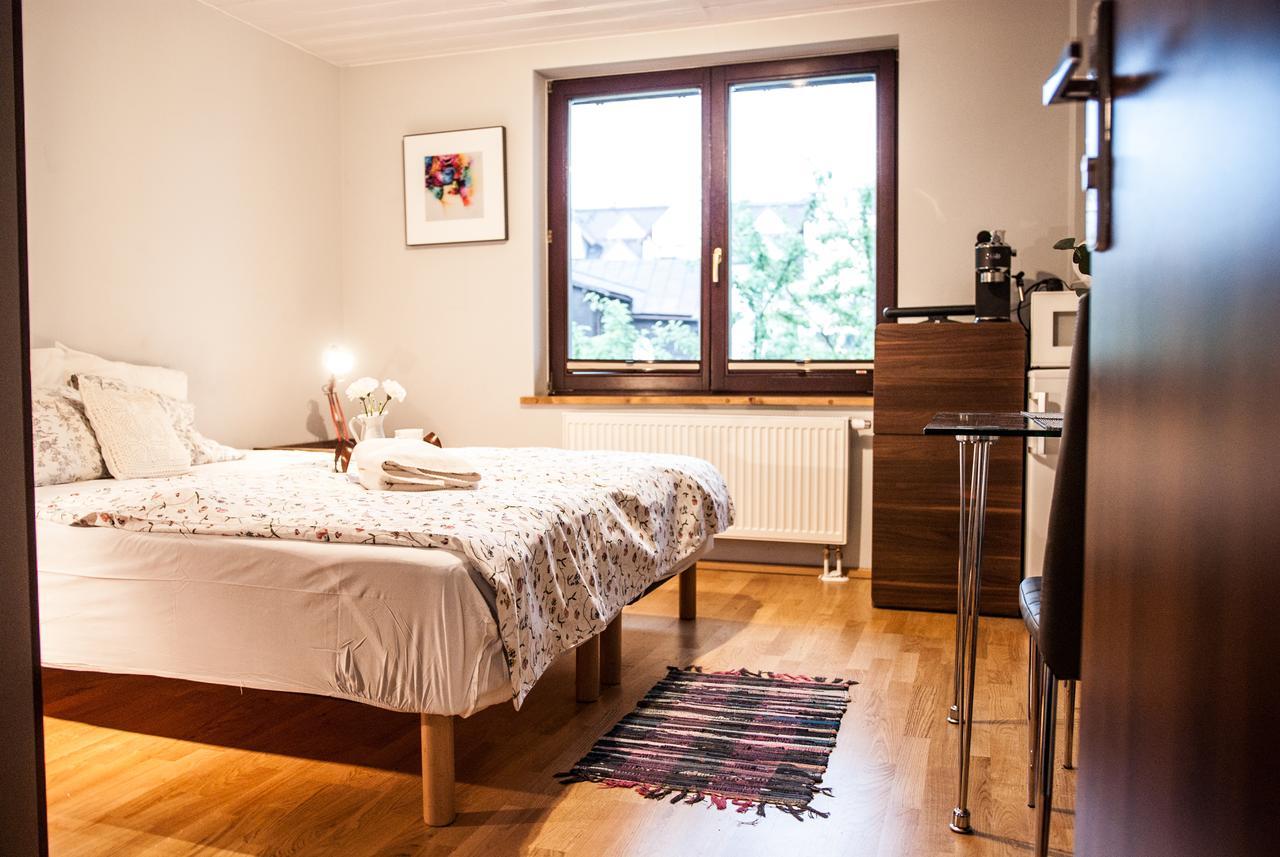 Gimnazjalna 5 - Apartamenty I Pokoje W Centrum Zakopanego Esterno foto