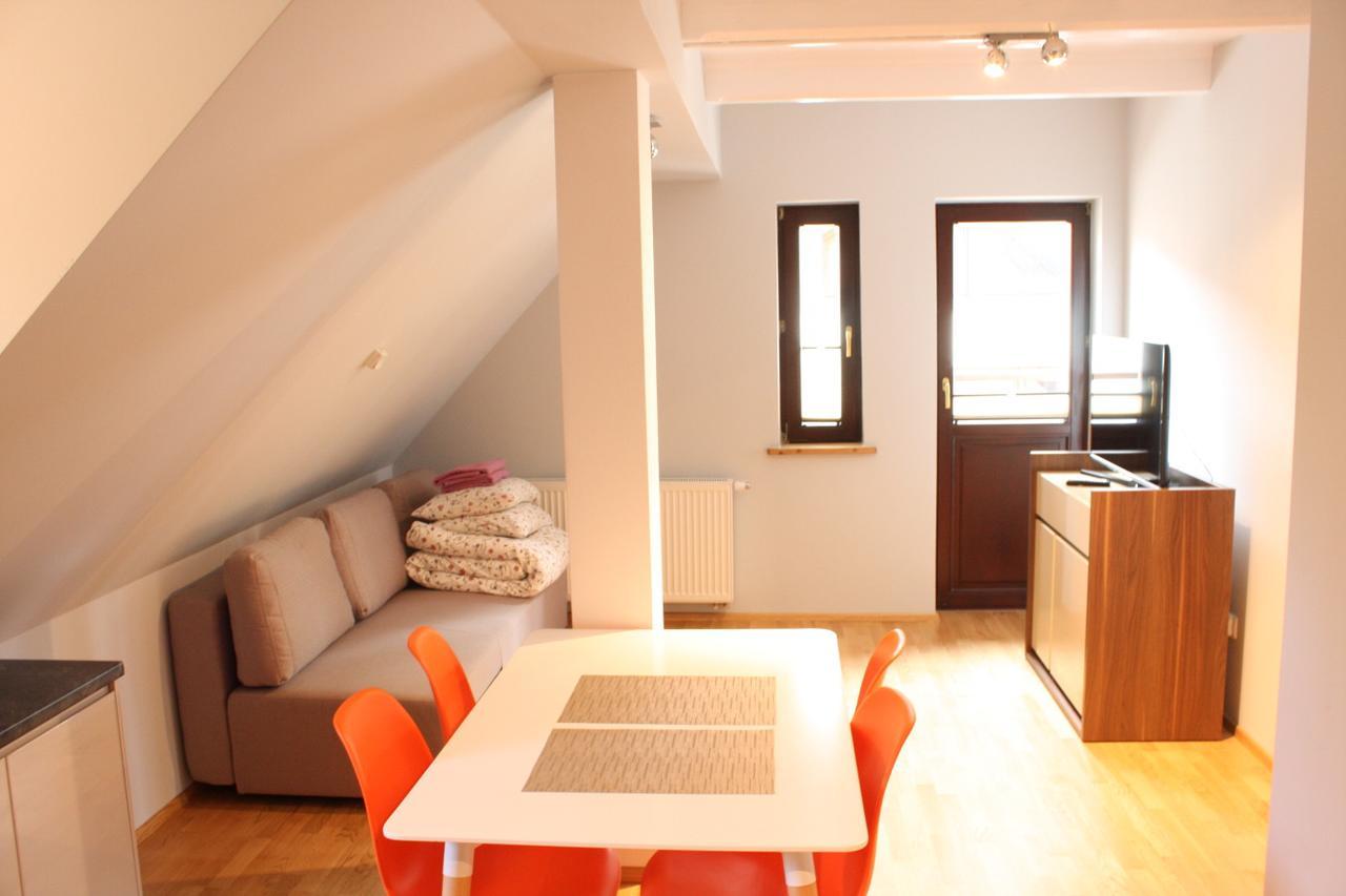 Gimnazjalna 5 - Apartamenty I Pokoje W Centrum Zakopanego Esterno foto