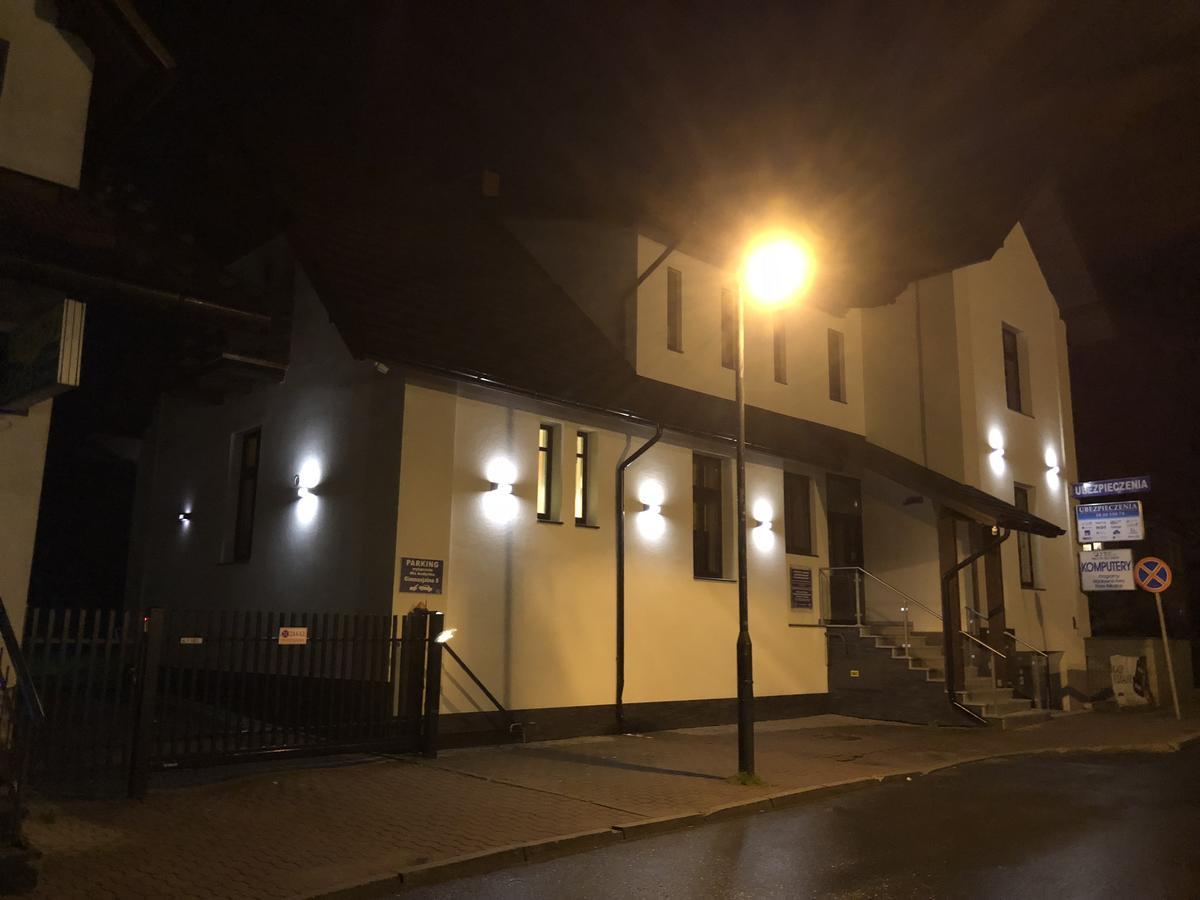 Gimnazjalna 5 - Apartamenty I Pokoje W Centrum Zakopanego Esterno foto