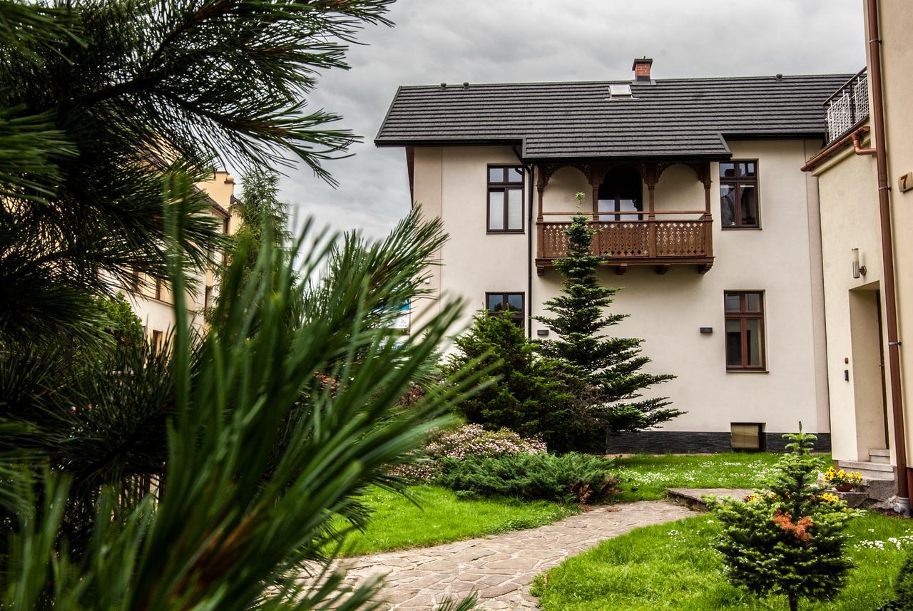 Gimnazjalna 5 - Apartamenty I Pokoje W Centrum Zakopanego Esterno foto