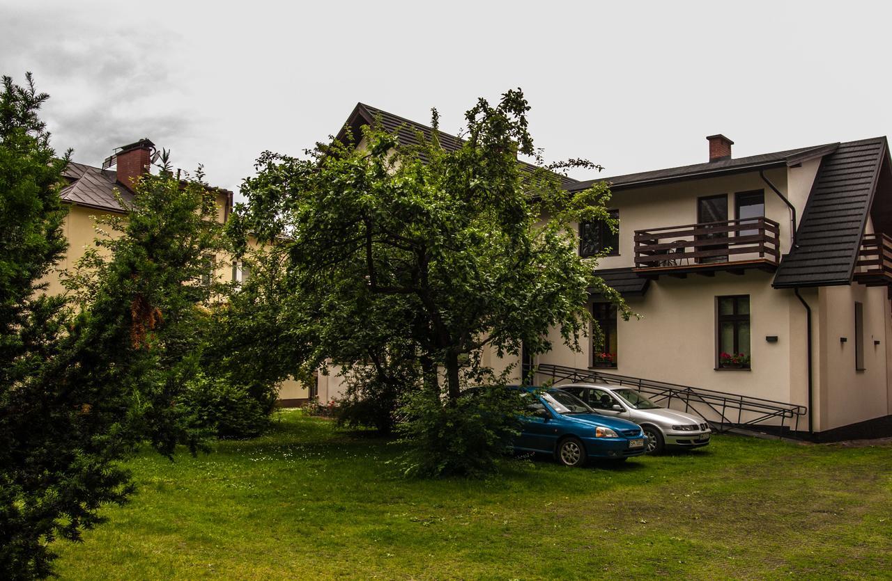 Gimnazjalna 5 - Apartamenty I Pokoje W Centrum Zakopanego Esterno foto