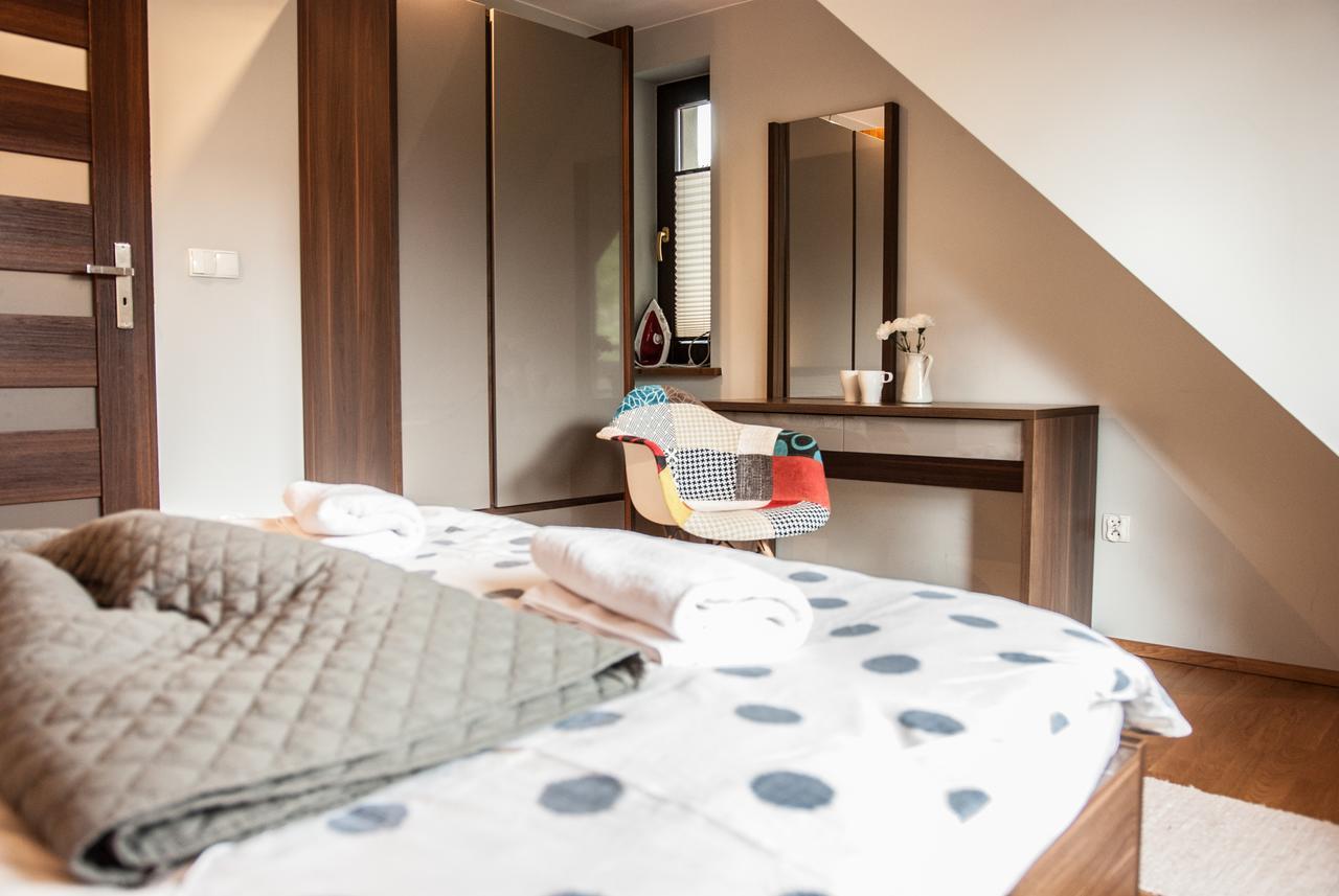 Gimnazjalna 5 - Apartamenty I Pokoje W Centrum Zakopanego Esterno foto
